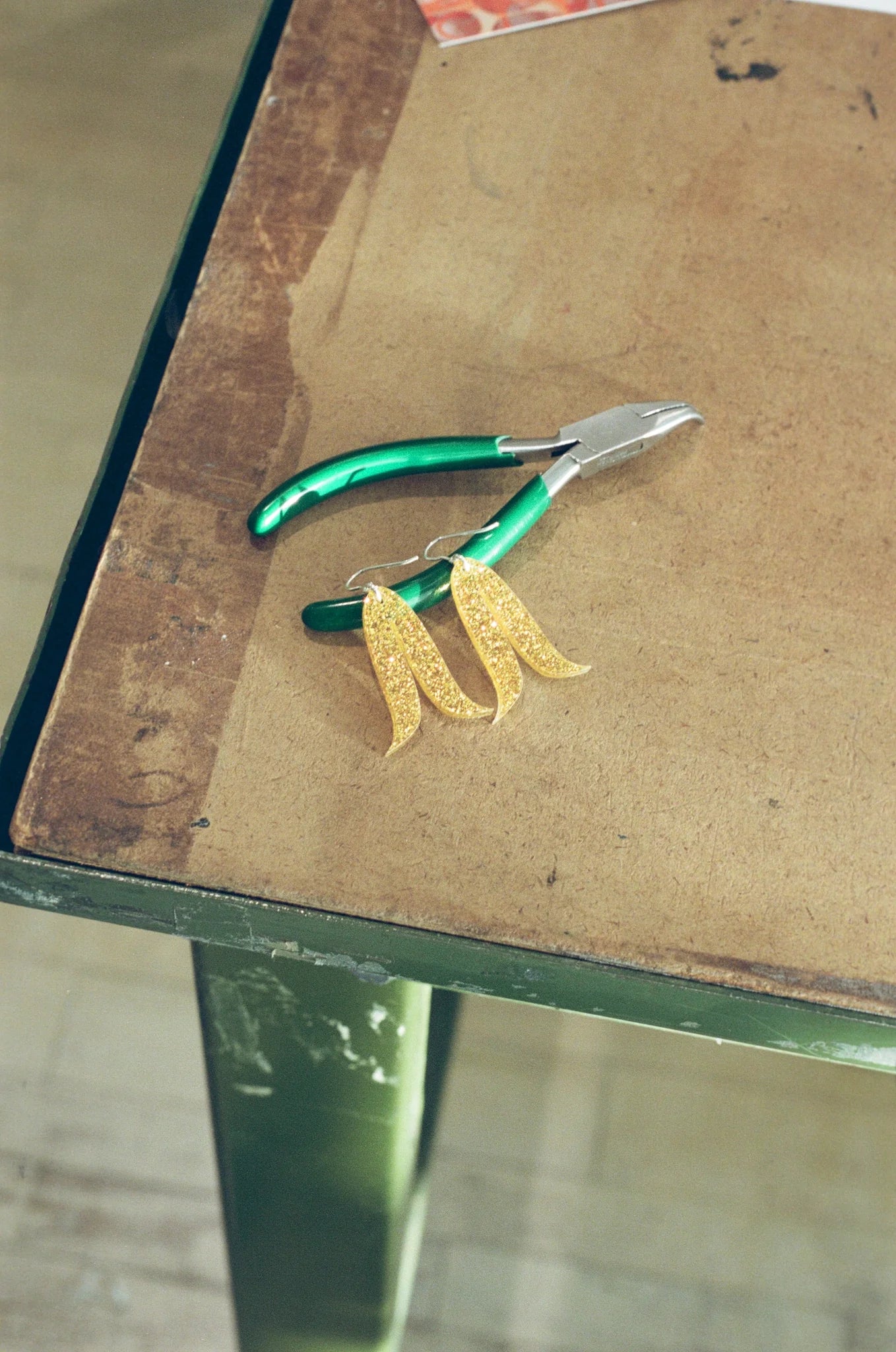 Mini Joined Feather Earrings