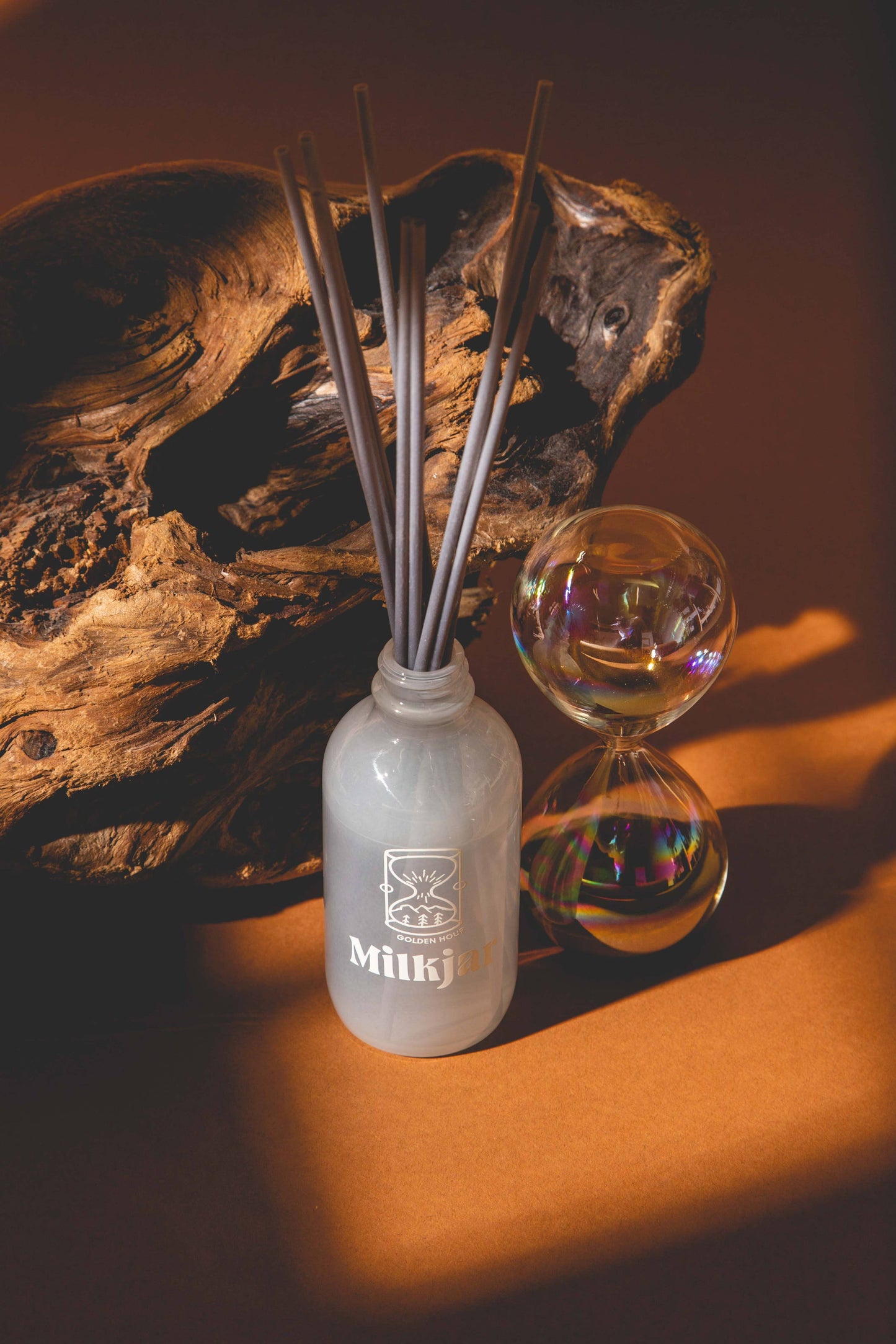 Golden Hour - Cashmere, Cedarwood & Musk 4oz Reed Diffuser