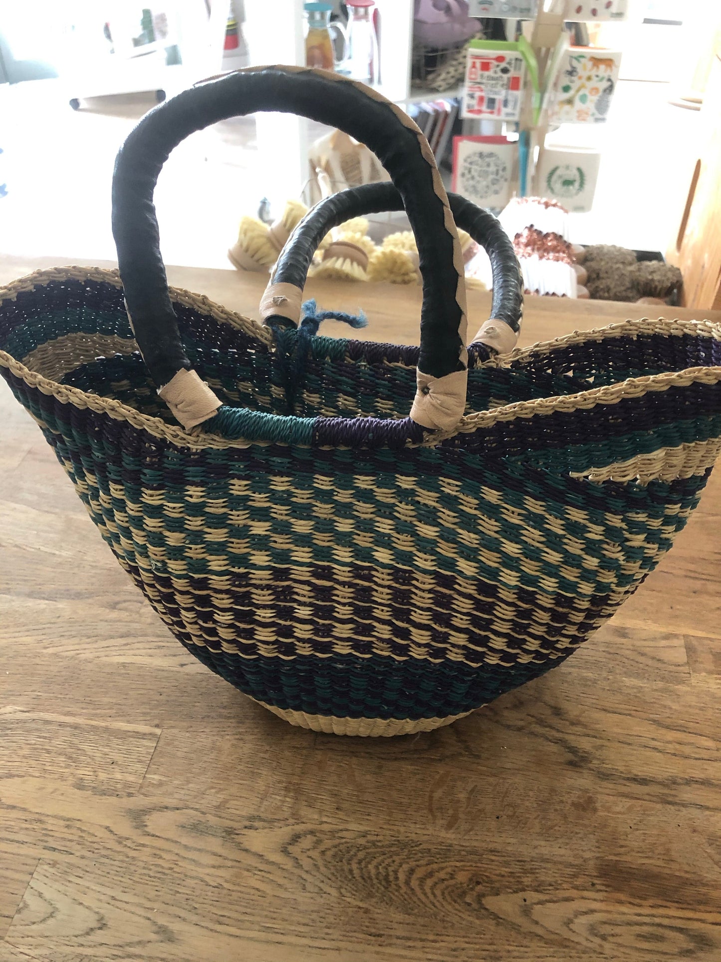 The-Unmediocre-Store-Big-Blue-Moma-Small-Bags
