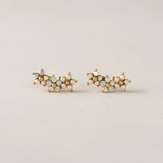 Floral Climber earring white