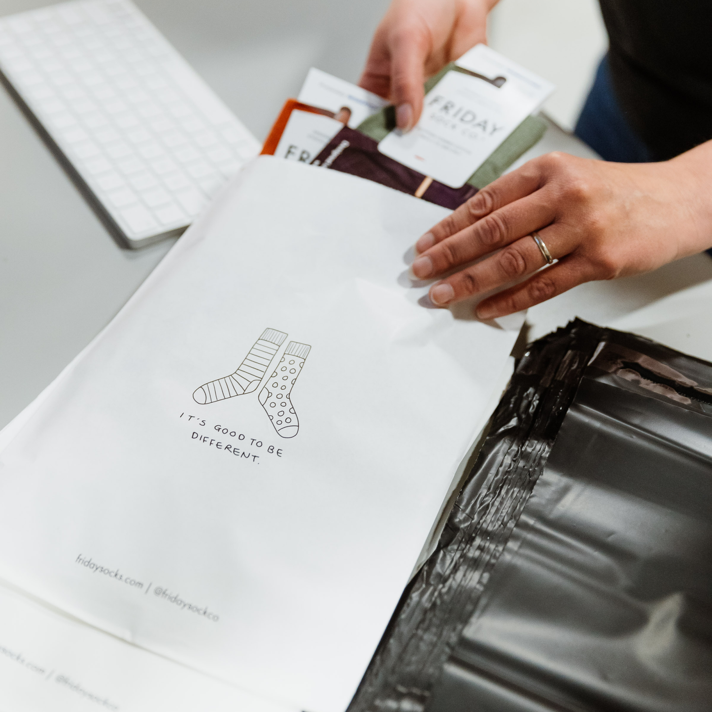 Women's Hummingbird Merino Wool Socks