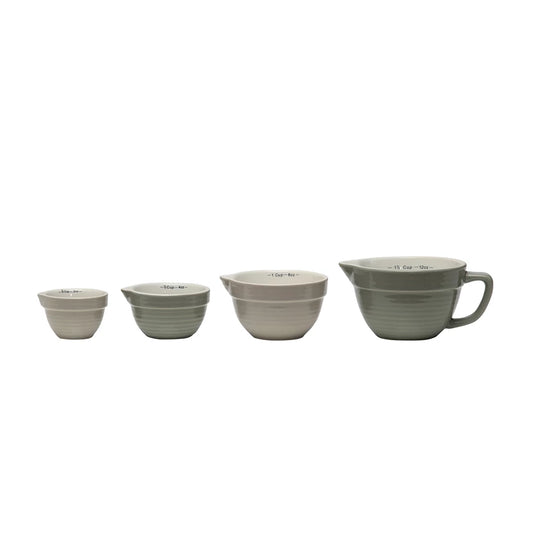 Stoneware batter bowl measuring cups