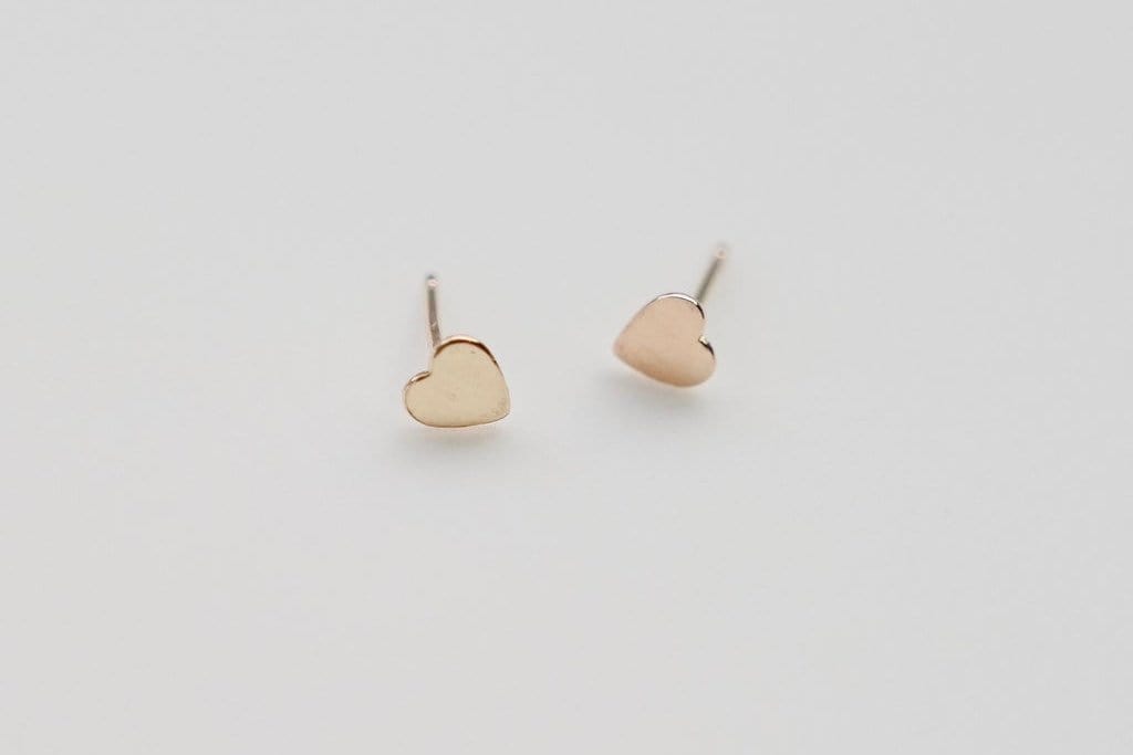 The-Unmediocre-Store-Devi-Arts-Gold-Heart-Stud-Earring