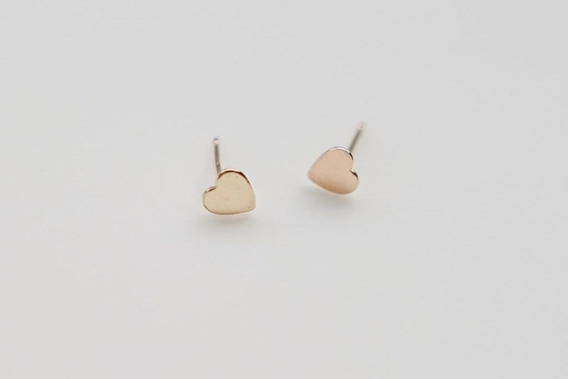 The-Unmediocre-Store-Devi-Arts-Gold-Heart-Stud-Earring