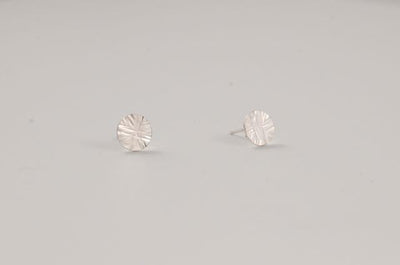The-Unmediocre-Store-Devi-Arts-Starburst-Studs-Silver-Earring
