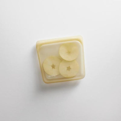 The-Unmediocre-Store-Stasher-Pineapple-Fruits-Silicone-Sandwich-Bag
