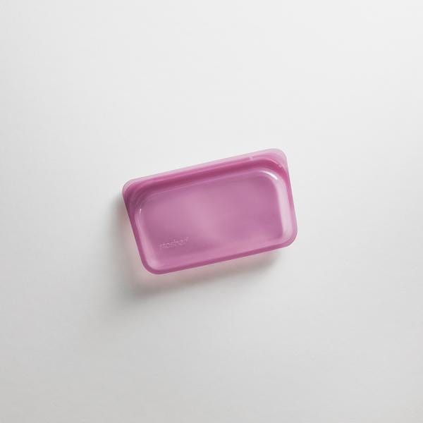 The-Unmediocre-Store-Stasher-Hibiscus-Pink-Silicone-Snack-Bag